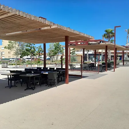 Bel Climatise Avec Balcon 200m De La Narbonne-Plage
